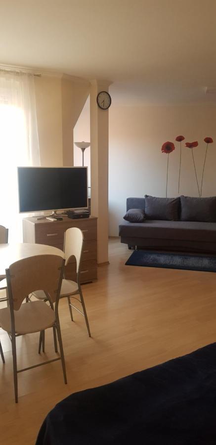 Boglarka Apartman ハイデゥソボスロー エクステリア 写真
