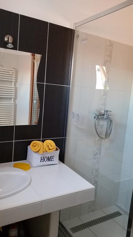 Boglarka Apartman ハイデゥソボスロー エクステリア 写真